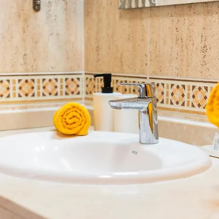 1314 Fabulous 2 Bedroom Roof Terrace Callao Salvaje