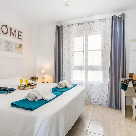 1314 Fabulous 2 Bedroom Roof Terrace Appartement Callao Salvaje