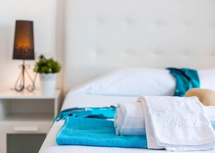 1314 Fabulous 2 Bedroom Roof Terrace *