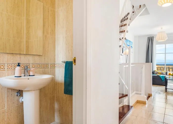 1314 Fabulous 2 Bedroom Roof Terrace شقة *