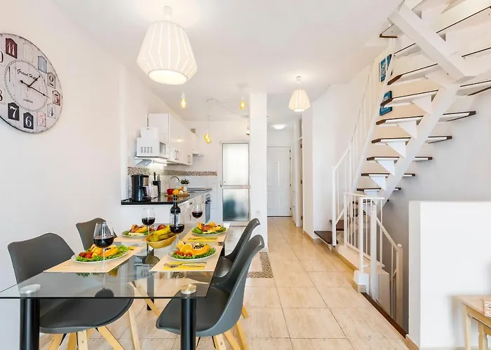1314 Fabulous 2 Bedroom Roof Terrace アパート *